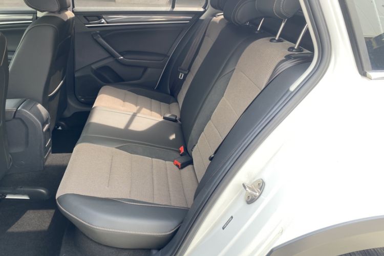 Used Volkswagen C-TREK 2018 1.5L Automatic Comfort Model Interior 2