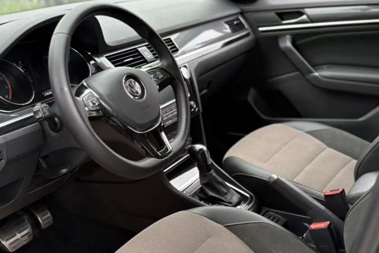 Used Volkswagen C-TREK 2018 1.5L Automatic Comfort Model Interior 2