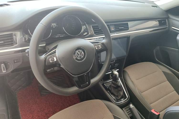 Used Volkswagen C-TREK 2018 230TSI DSG Comfort Model Interior 3