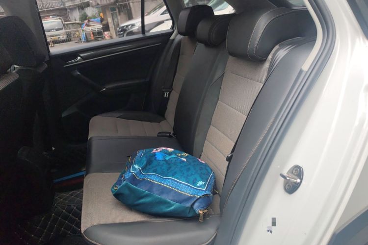 Used Volkswagen C-TREK 2018 1.5L Manual Comfort Model Interior 4