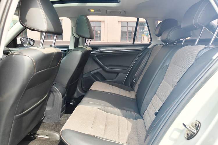 Used Volkswagen C-TREK 2018 230TSI DSG Comfort Model Interior 6