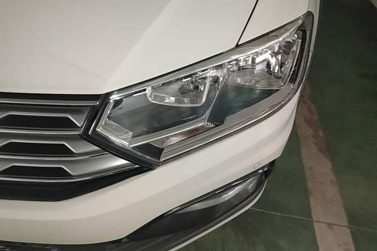 Used Volkswagen C-TREK 2018 230TSI DSG Luxury Version Left Front Headlight