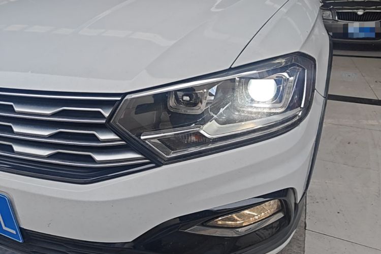 Used Volkswagen C-TREK 2018 230TSI DSG Comfort Model Left Front Headlight