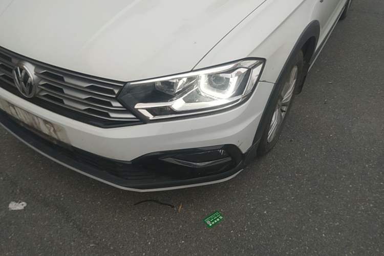 Used Volkswagen C-TREK 2018 1.5L Automatic Comfort Model Left Front Headlight