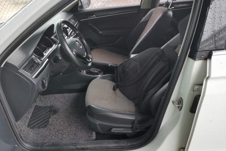 Used Volkswagen C-TREK 2018 230TSI DSG Comfort Model Left Front Seat