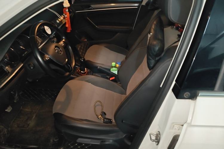 Used Volkswagen C-TREK 2018 1.5L Manual Comfort Model Left Front Seat