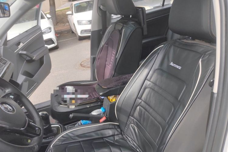 Used Volkswagen C-TREK 2018 230TSI DSG Comfort Model Left Front Seat