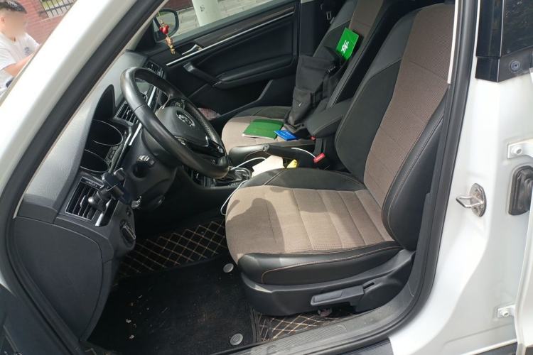 Used Volkswagen C-TREK 2018 1.5L Automatic Comfort Model Left Front Seat