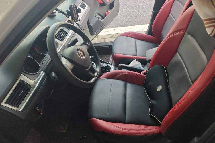 Used Volkswagen C-TREK 2018 1.5L Automatic Fashion Model Left Front Seat