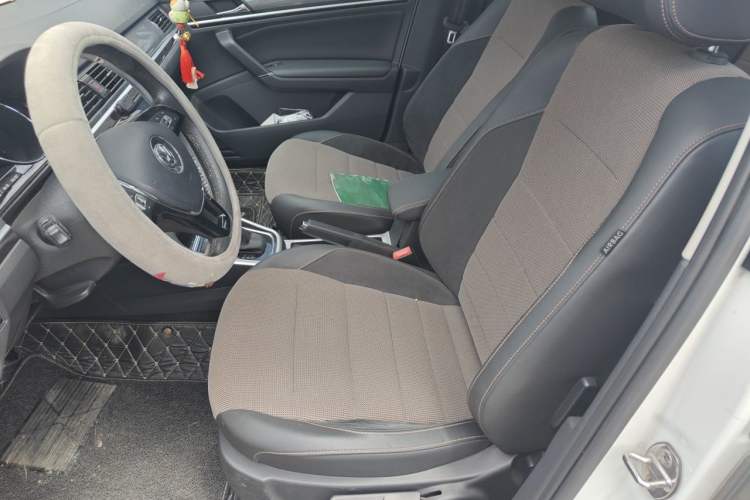 Used Volkswagen C-TREK 2018 230TSI DSG Comfort Model Left Front Seat