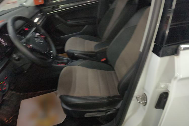 Used Volkswagen C-TREK 2018 1.5L Automatic Comfort Model Left Front Seat