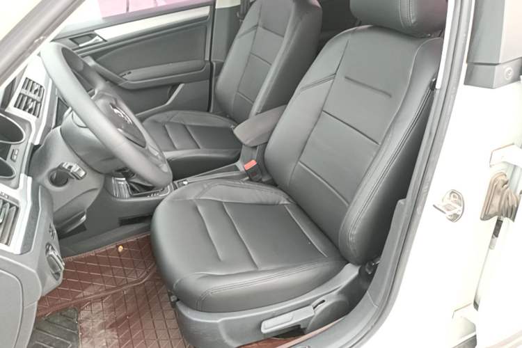 Used Volkswagen C-TREK 2018 1.5L Automatic Fashion Model Left Front Seat