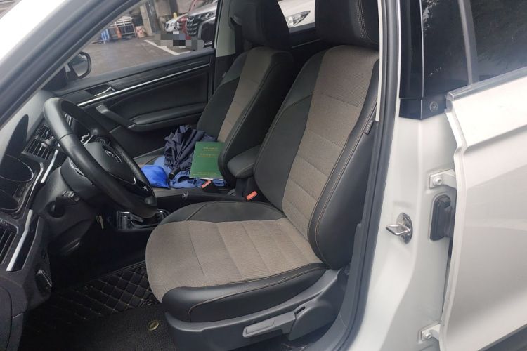 Used Volkswagen C-TREK 2018 1.5L Manual Comfort Model Left Front Seat
