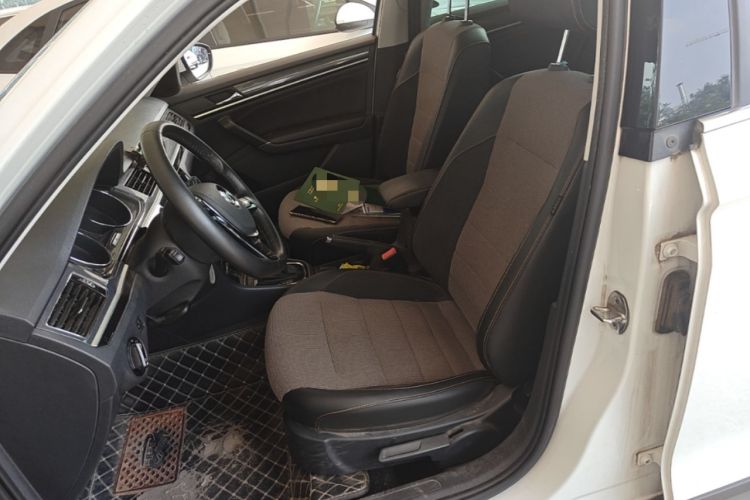 Used Volkswagen C-TREK 2018 1.5L Automatic Comfort Model Left Front Seat