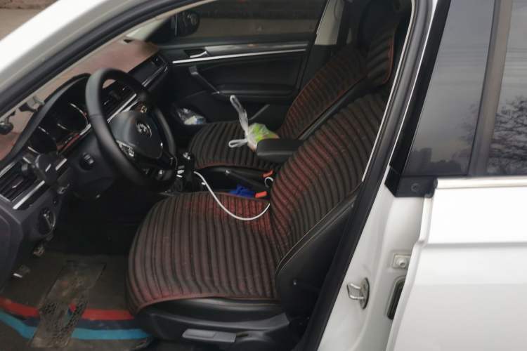 Used Volkswagen C-TREK 2018 1.5L Manual Comfort Model Left Front Seat