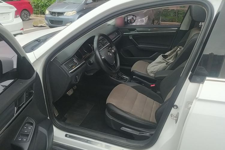 Used Volkswagen C-TREK 2018 1.5L Automatic Comfort Model Left Front Seat