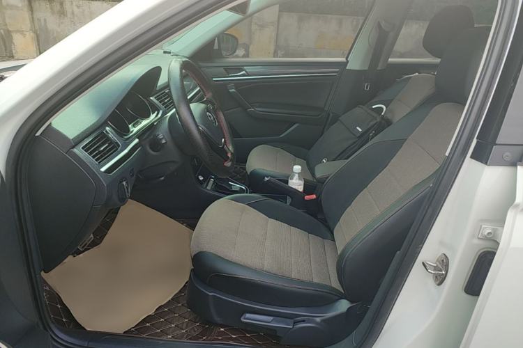 Used Volkswagen C-TREK 2018 1.5L Automatic Comfort Model Left Front Seat