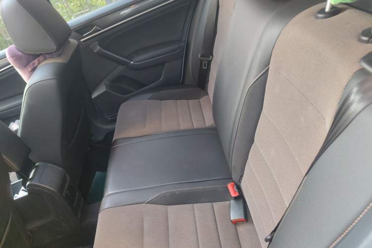 Used Volkswagen C-TREK 2018 230TSI DSG Comfort Model Left Rear Seat