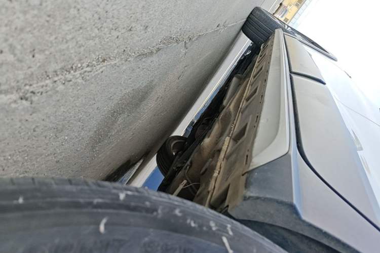 Used Volkswagen C-TREK 2018 1.5L Automatic Comfort Model Left Side Sill