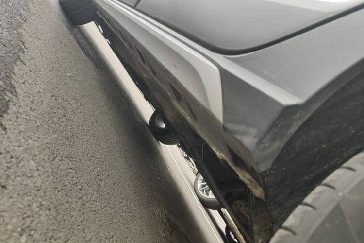 Used Volkswagen C-TREK 2018 1.5L Automatic Comfort Model Left Side Sill