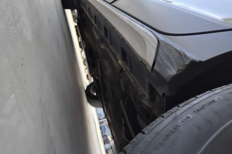 Used Volkswagen C-TREK 2018 230TSI DSG Comfort Model Left Side Sill