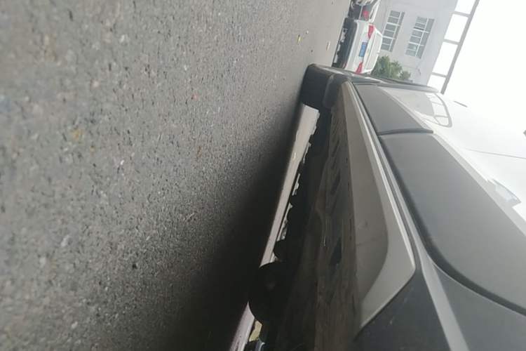 Used Volkswagen C-TREK 2018 1.5L Automatic Comfort Model Left Side Sill
