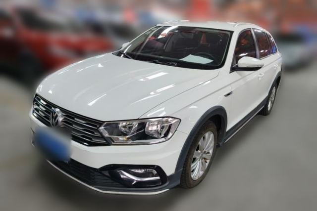 Used Volkswagen C-TREK 2018 1.5L Automatic Fashion Model
