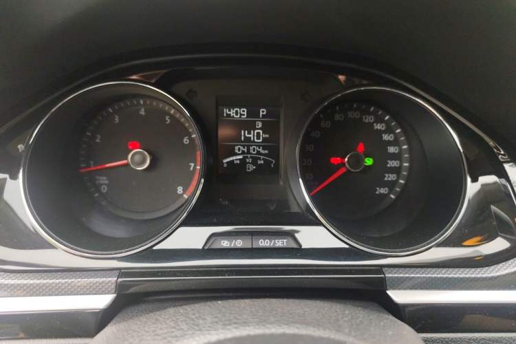 Used Volkswagen C-TREK 2018 1.5L Automatic Comfort Model Odometer Close Up
