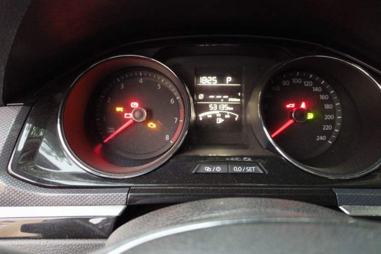 Used Volkswagen C-TREK 2018 1.5L Automatic Comfort Model Odometer Close Up