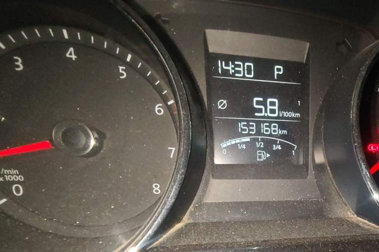 Used Volkswagen C-TREK 2018 1.5L Automatic Comfort Model Odometer Close Up