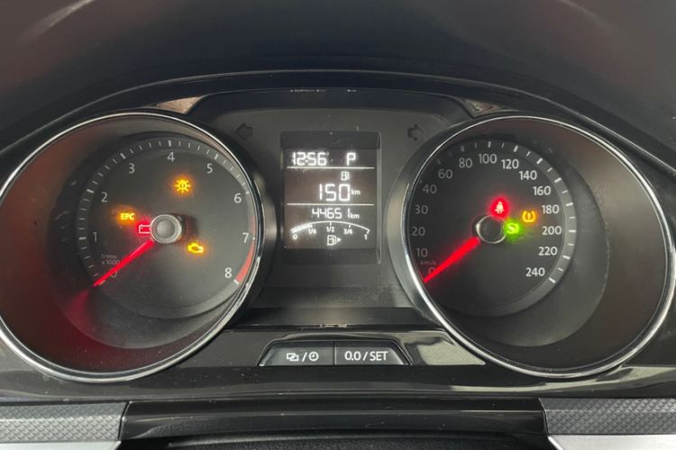 Used Volkswagen C-TREK 2018 1.5L Automatic Comfort Model Odometer Close Up