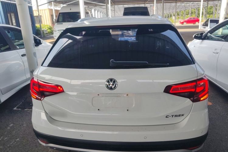 Used Volkswagen C-TREK 2018 1.5L Automatic Fashion Model Rear