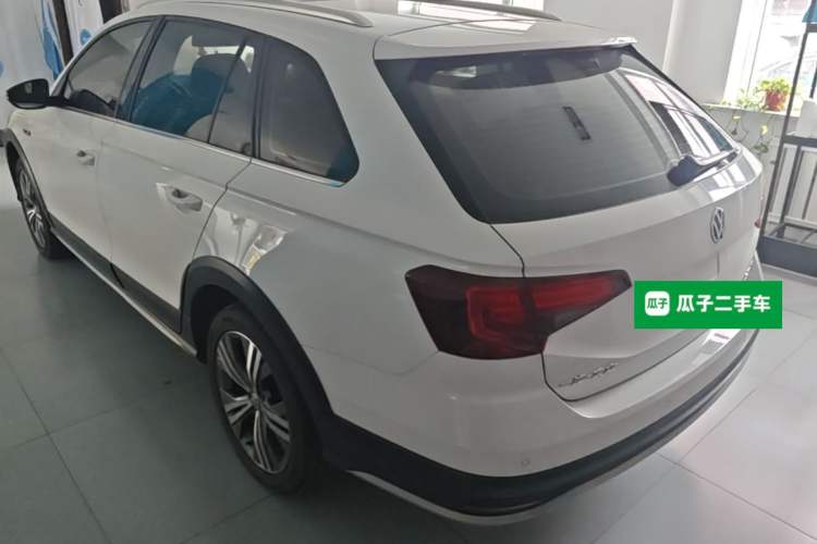 Used Volkswagen C-TREK 2018 230TSI DSG Luxury Version Rear Left 45 Deg