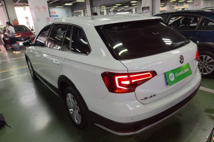 Used Volkswagen C-TREK 2018 1.5L Automatic Comfort Model Rear Left 45 Deg