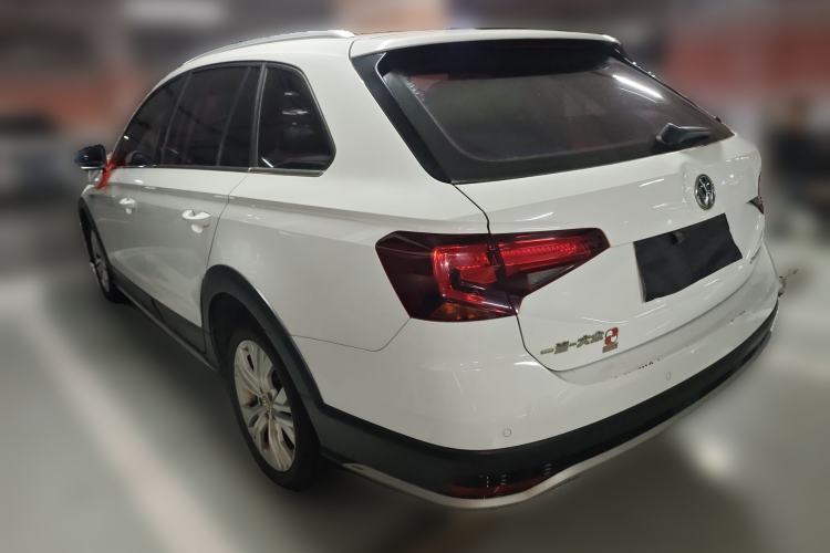 Used Volkswagen C-TREK 2018 1.5L Automatic Comfort Model Rear Left 45 Deg