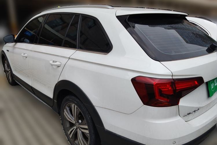 Used Volkswagen C-TREK 2018 230TSI DSG Luxury Version Rear Left 45 Deg