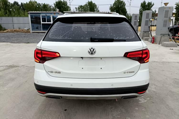 Used Volkswagen C-TREK 2018 1.5L Automatic Fashion Model Rear