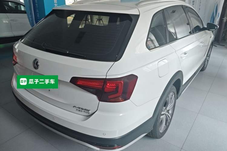 Used Volkswagen C-TREK 2018 230TSI DSG Luxury Version Rear Right 45 Deg