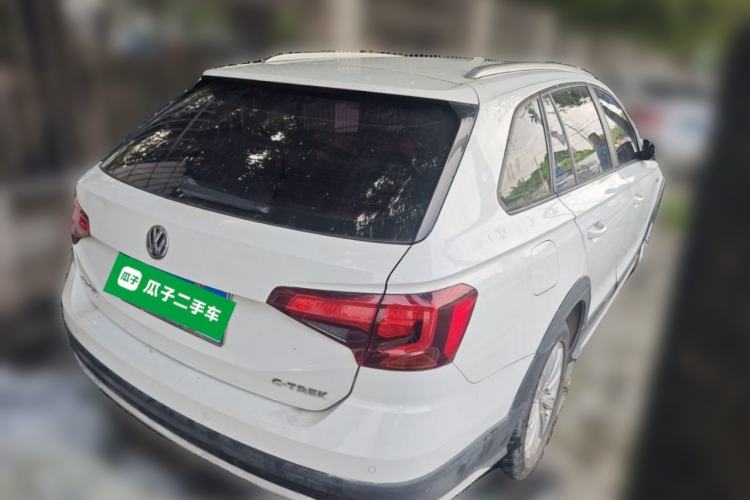 Used Volkswagen C-TREK 2018 1.5L Automatic Fashion Model Rear Right 45 Deg