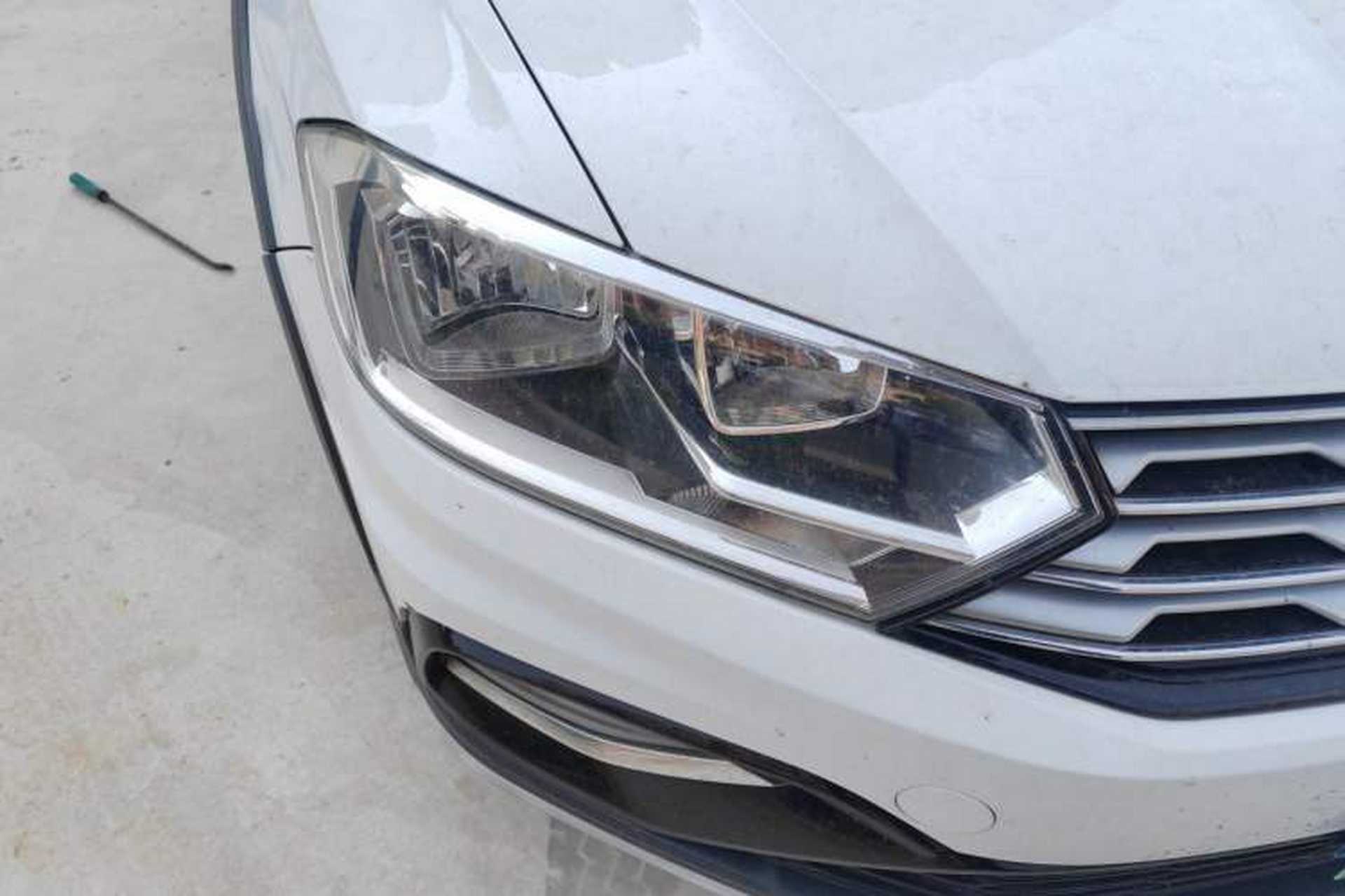 Used Volkswagen C-TREK 2018 1.5L Automatic Comfort Model Right Front Headlight