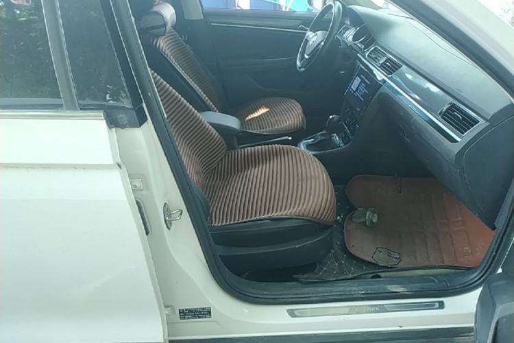 Used Volkswagen C-TREK 2018 1.5L Automatic Comfort Model Right Front Seat
