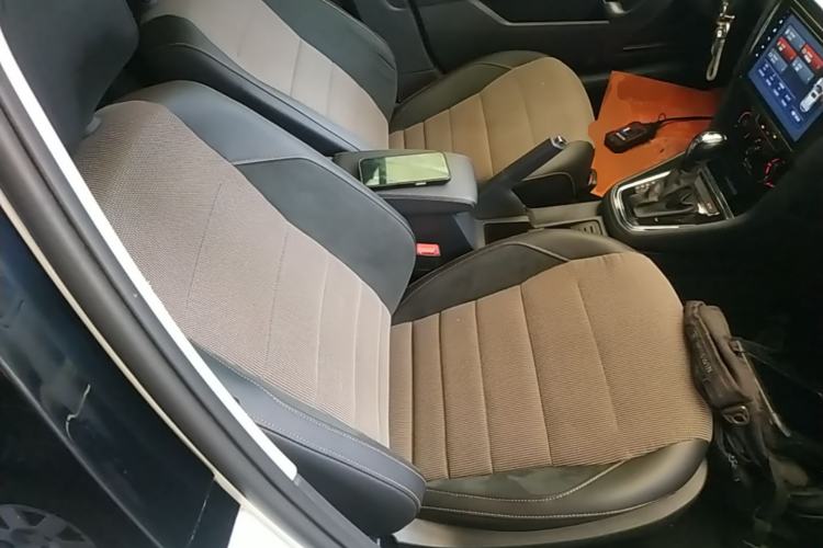 Used Volkswagen C-TREK 2018 1.5L Automatic Comfort Model Right Front Seat
