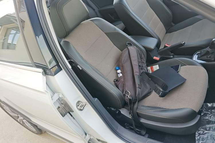 Used Volkswagen C-TREK 2018 1.5L Automatic Comfort Model Right Front Seat