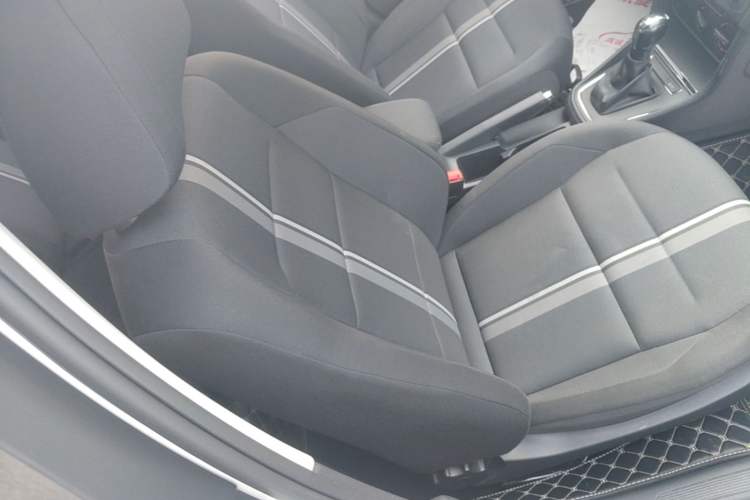 Used Volkswagen C-TREK 2018 1.5L Automatic Fashion Model Right Front Seat