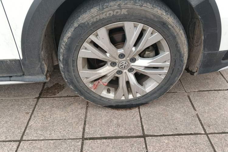 Used Volkswagen C-TREK 2018 1.5L Manual Comfort Model Right Front Wheel Hub