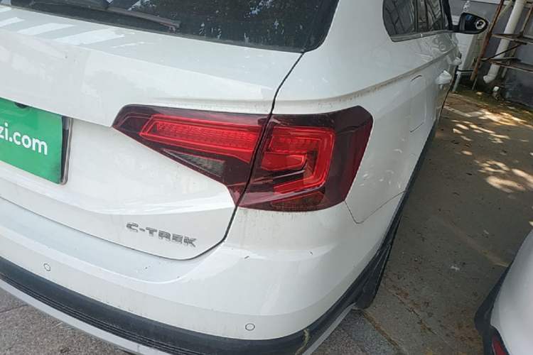 Used Volkswagen C-TREK 2018 1.5L Automatic Comfort Model Right Rear Taillight