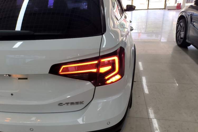 Used Volkswagen C-TREK 2018 1.5L Automatic Comfort Model Right Rear Taillight