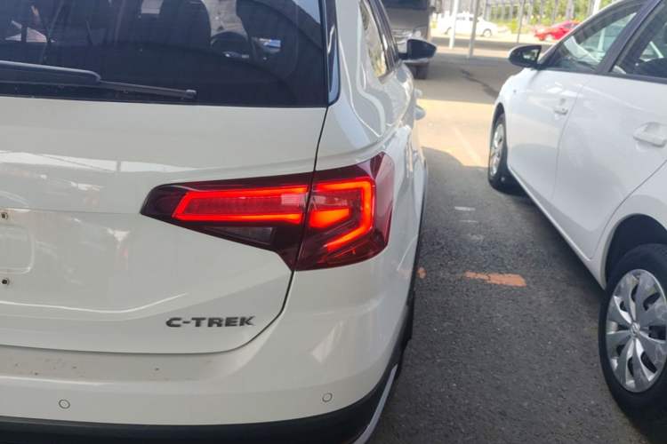 Used Volkswagen C-TREK 2018 1.5L Automatic Fashion Model Right Rear Taillight