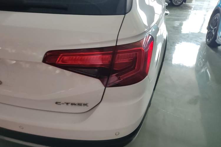 Used Volkswagen C-TREK 2018 1.5L Automatic Comfort Model Right Rear Taillight