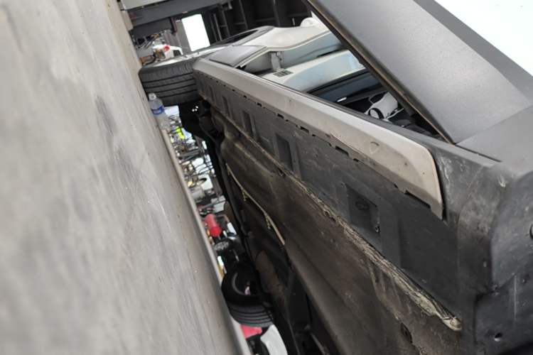 Used Volkswagen C-TREK 2018 230TSI DSG Comfort Model Right Side Sill